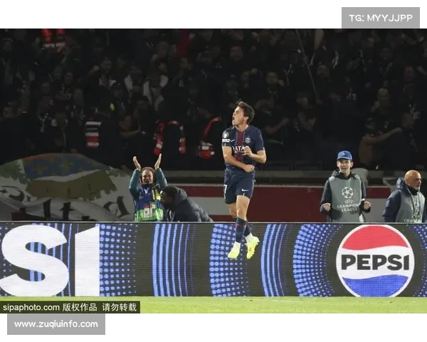 巴黎圣日耳曼3-2客胜里昂，内维斯补时绝杀